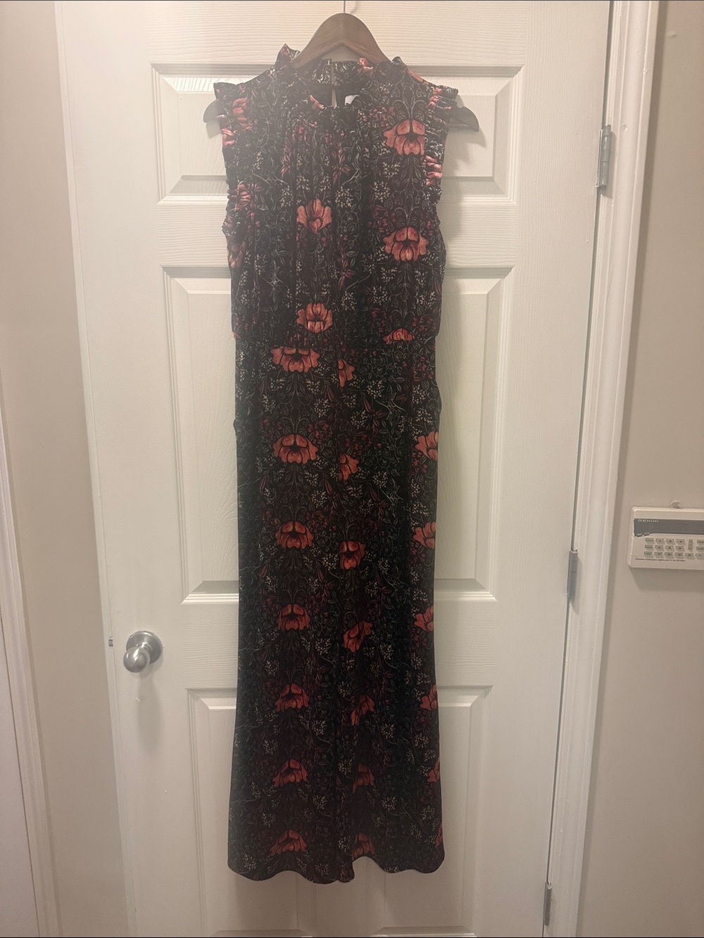 ALI & JAY Black Velvet Jumper with Pink Floral Accents size MP EUC